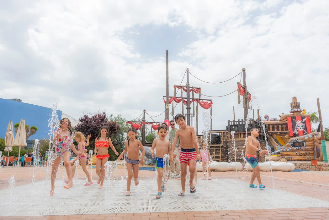 Geburtstag im Palma Aquarium: die Kerzen unter Wasser auspusten